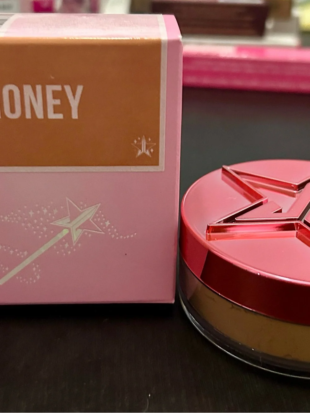 Jeffree Star Setting Powder - Honey, Matte
